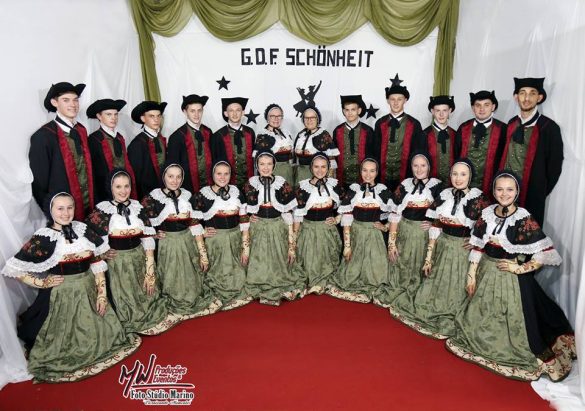 Grupo de Danças Folclóricas Schönheit
